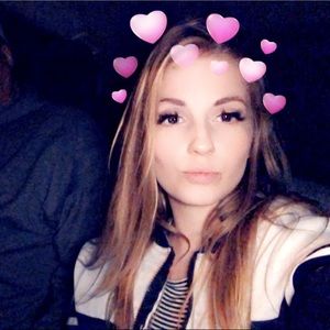 Meet your Posher, Candice